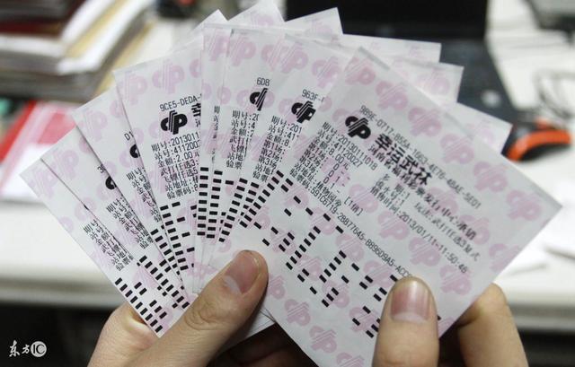 双色球第18009期专家推荐号码汇总 十位专家