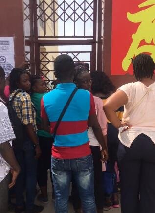 为了流量丑化非洲人,地域黑们来看看,非洲普通