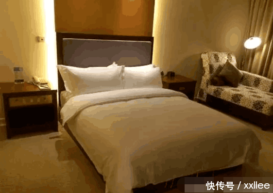 情侣住酒店被多次查房, 女子发飙: 半小时来三