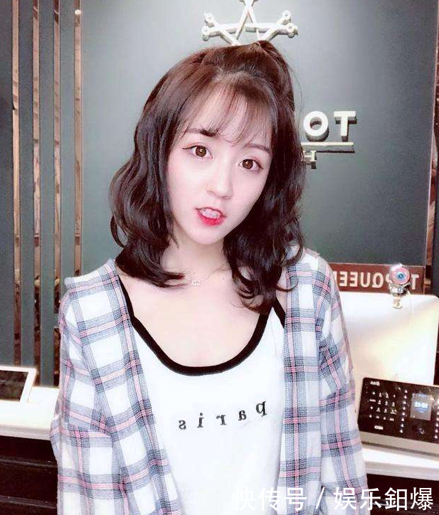 抖音!莉哥再出大动作,网友:这是网红升级要当