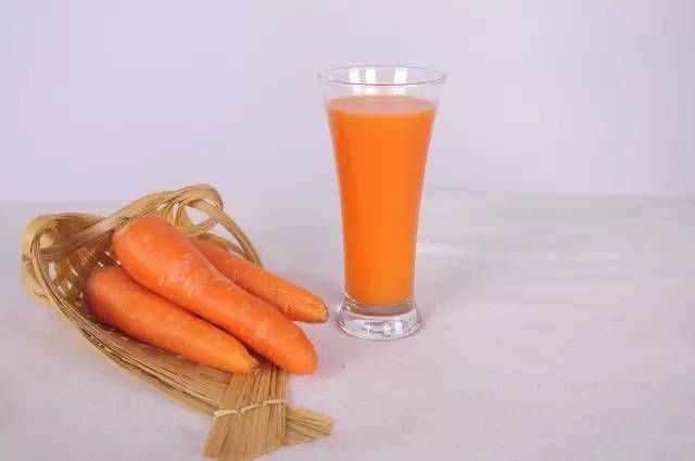 辅食|六个月宝宝辅食大作战:胡萝卜汁南瓜汁番