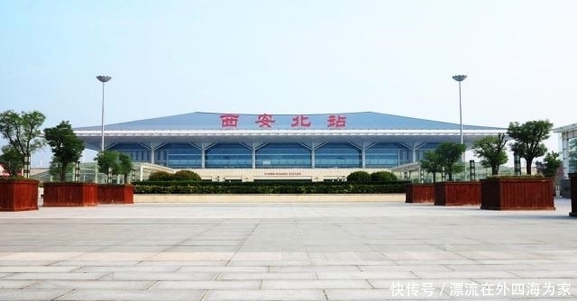 运营时速350的高铁图