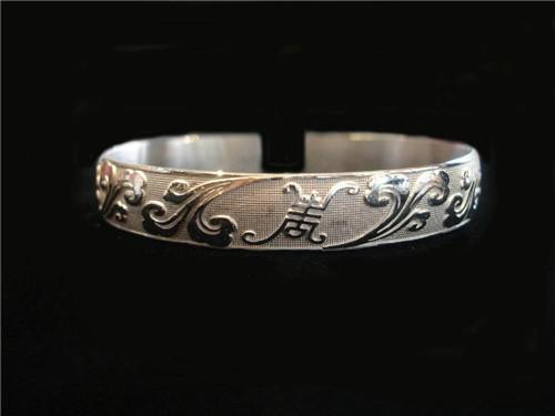 925银和纯银的各有什么优势 t018357b39a398ae2b2.jpg?size=500x375