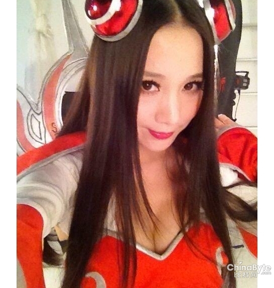 【斗鱼直播 小智约炮牛小蘑菇 电竞女王Miss私照