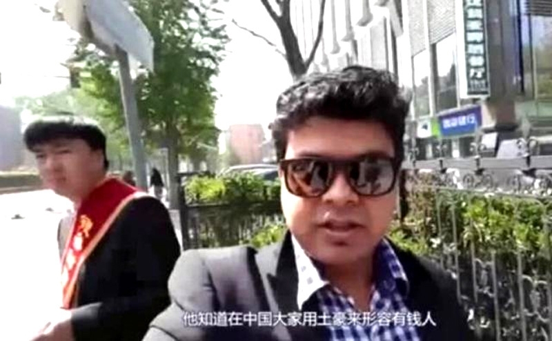 印度富豪来中国炫富,开口就要买下一栋别墅,问价格之后不敢出声