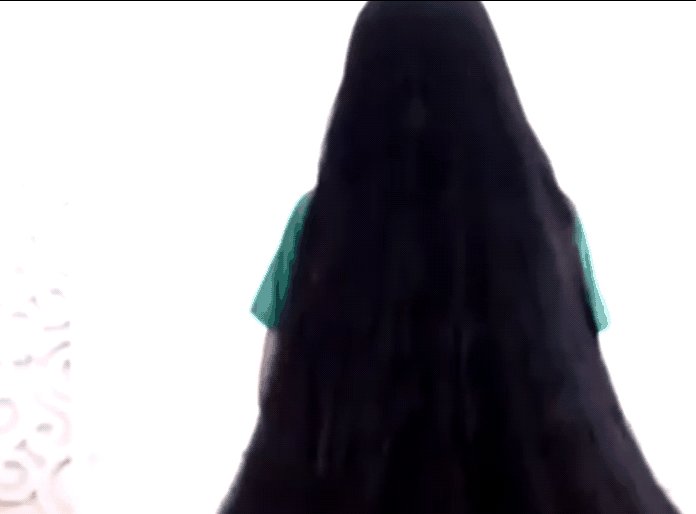 丈夫受不了妻子头发太长, 想要离婚, 当她散开头