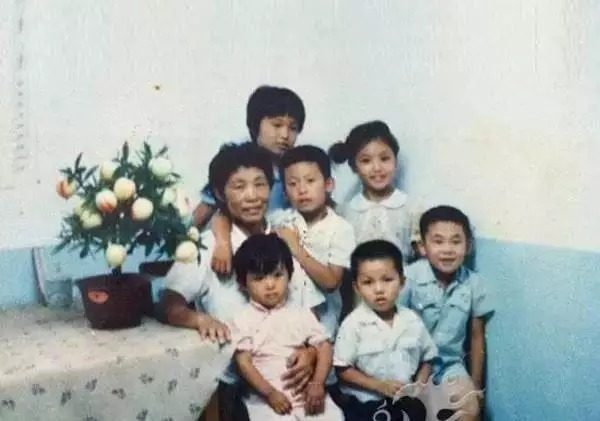 究竟是社会变了,还是人变了?