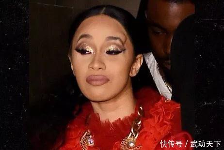 麻辣鸡和CardiB大打出手脸上挂彩现场视频照