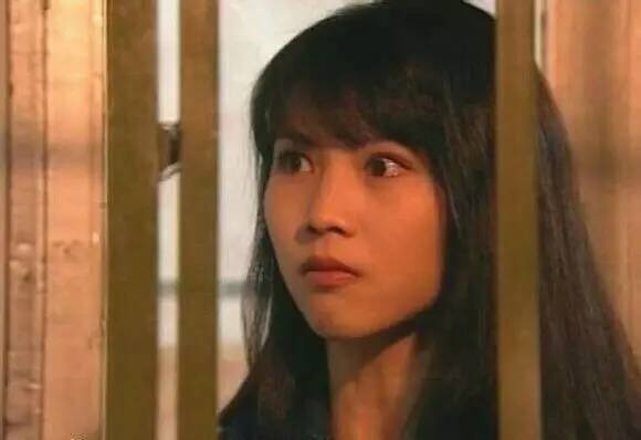 她是吴奇隆前女友,进娱乐圈为母还债,如今终于成人生赢家!