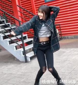 代古拉k被粉丝嫌太黑,竟用这种方式反击粉丝,扬