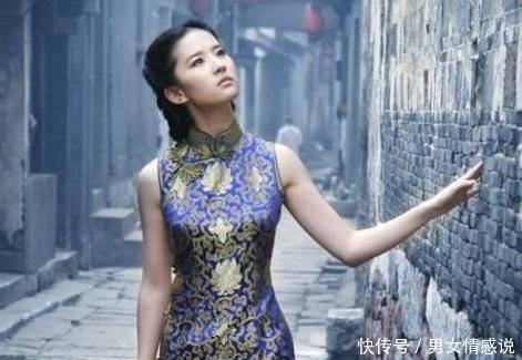 女星穿旗袍谁最美本以为是刘亦菲,可看到巩俐