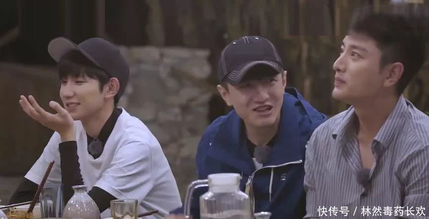 贾乃亮跟沈梦辰玩游戏,当面承认自己没对象,与