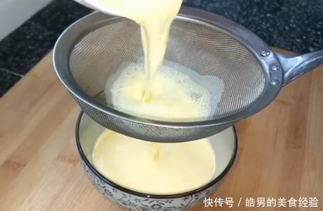 两个鸡蛋,一袋牛奶,制作出来的早餐美食,你从来没有吃过