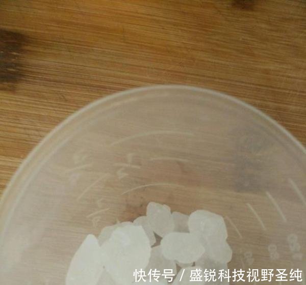 九个月咳嗽有痰怎么祛痰 t01977a6d40fb3a134a.jpg