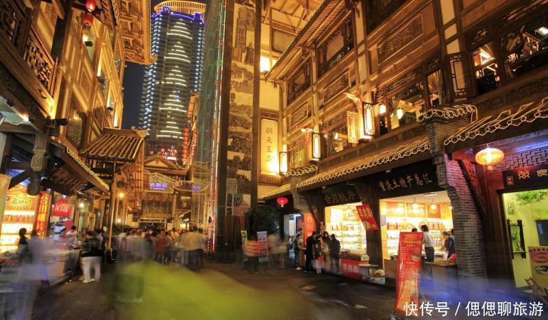 重庆人民真暖心,直接封桥让游客拍照打卡!