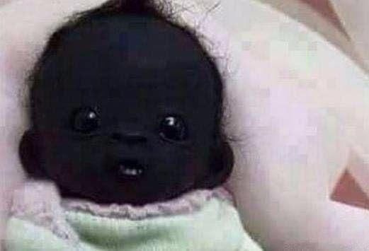当年那个被誉为“世界上最黑的婴儿”,现在长什么样呢?