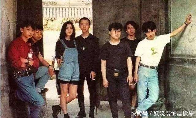 看窦唯跟马景涛早年同框照,气质又有才,怪不得