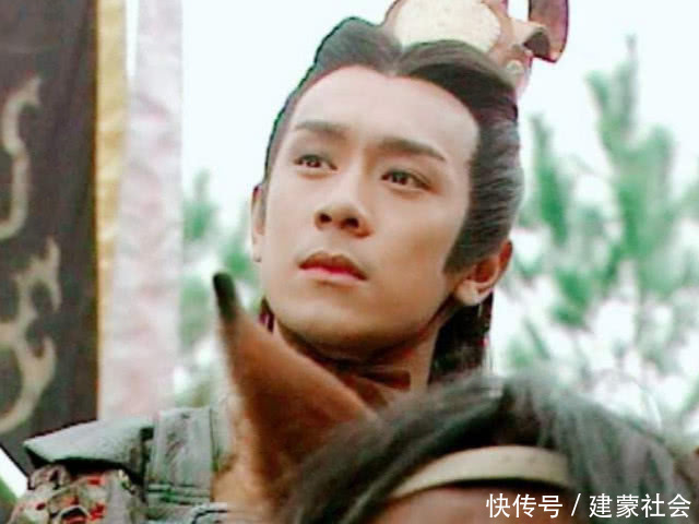 吒,前三位都演成了二傻子,唯独他才是最经典的