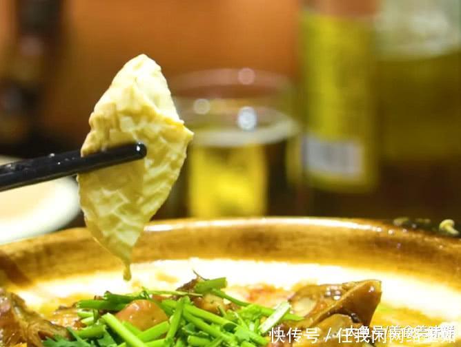扬州必吃的重特色口味,臭豆腐炖肥肠,如此美食蚕豆治什么图片