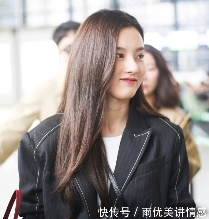 甜美小可人宋祖儿 一改往日乖萌变身霸道总裁