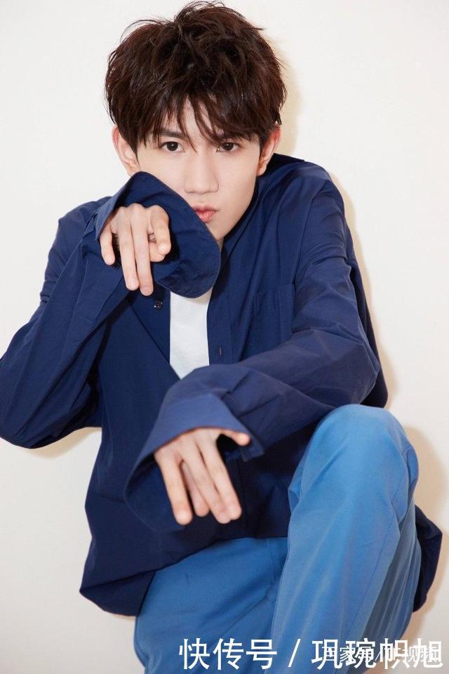 王源在《大主宰》中要给欧阳娜娜说很多情话,