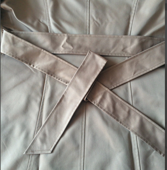 风衣腰带蝴蝶结的系法、怎么系风衣腰带