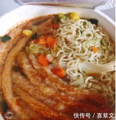 吃泡面自配上这“4种”料,美味加倍,最后一种父母争着吃 澳门网上真人赌场官网