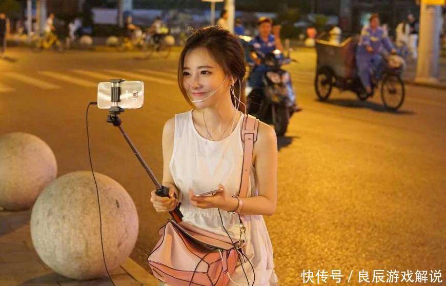 LOL:网红主播冯提莫隐婚传言,最新回应令粉丝失望