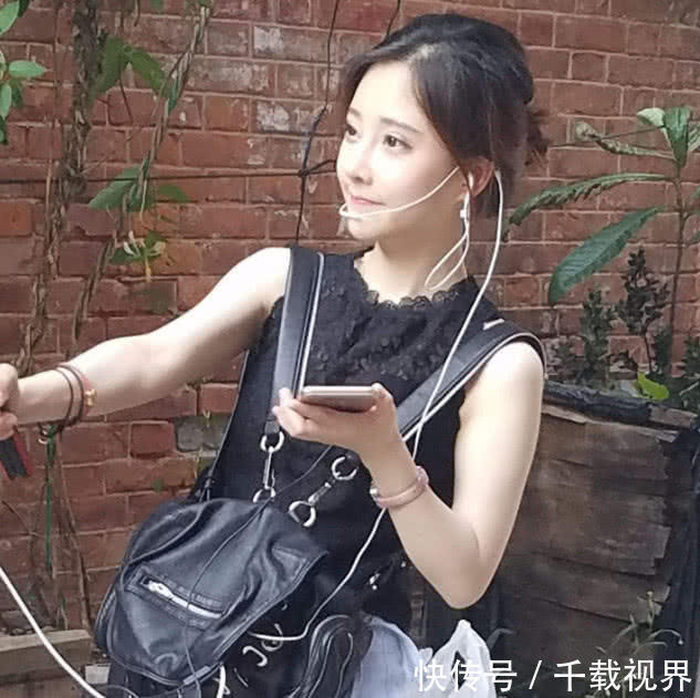 在斗鱼刷100礼物主播能拿多少,冯提莫透露,网