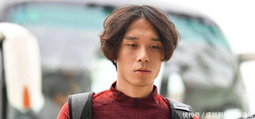 张修维出色发挥征服世界球星 本田圭佑认为他