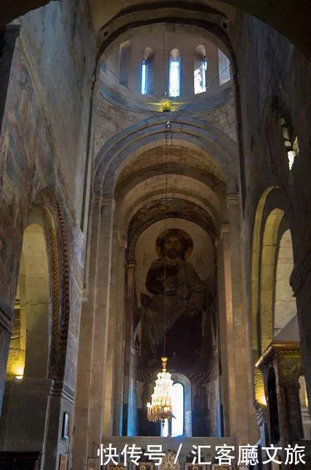 东南亚的物价玩转欧洲风景!这个冷门国家,再不