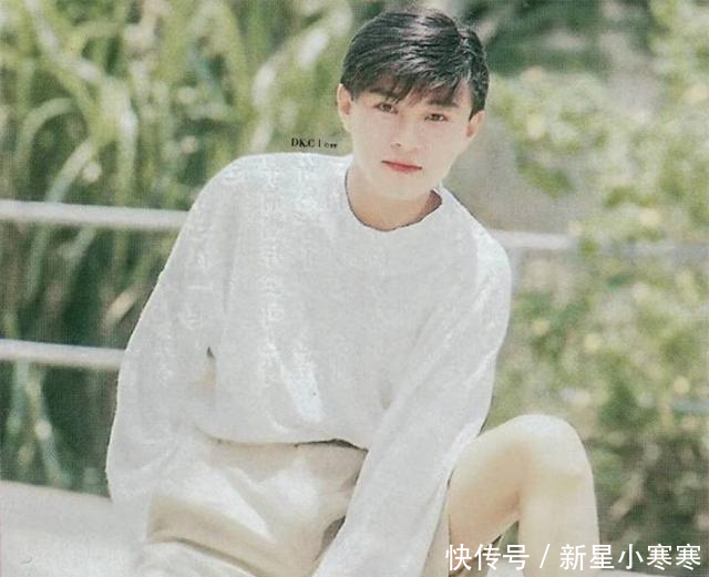 张卫健颜值巅峰旧照曝光! 网友 我喜欢他光头其