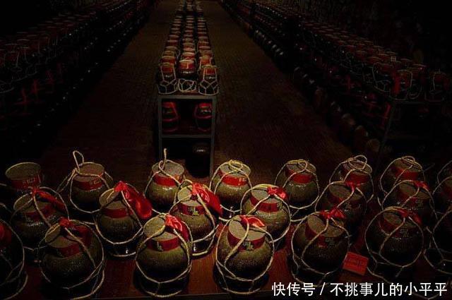 唐三镜酿酒设备吴月平--白酒储存找对方法越存