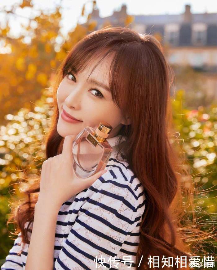 唐嫣与罗晋婚礼今晚预整,赴约明星都在机场排