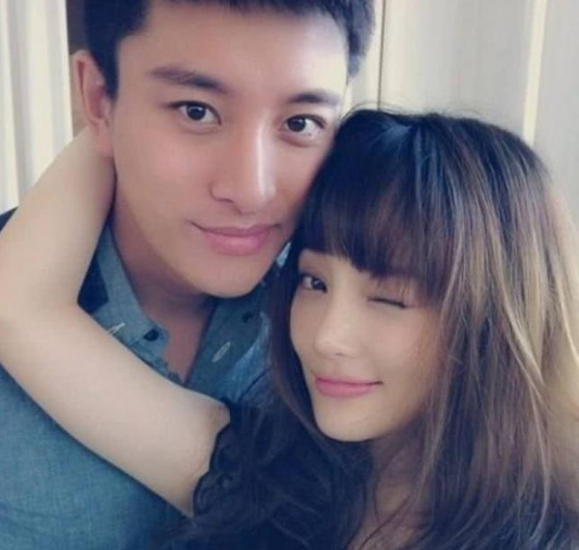 贾乃亮李小璐已经签了离婚协议书,唯一的女儿