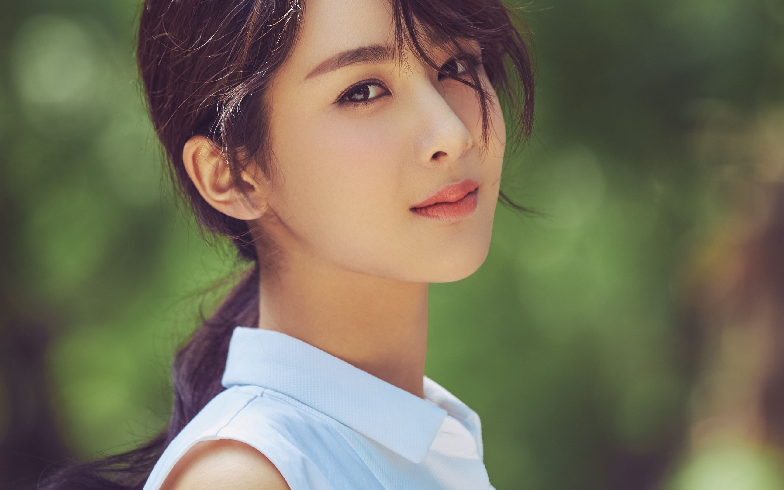 杨紫秦俊杰分手!这已经是这个夏天娱乐圈分手的第四对情侣了,剩下的请撑住!