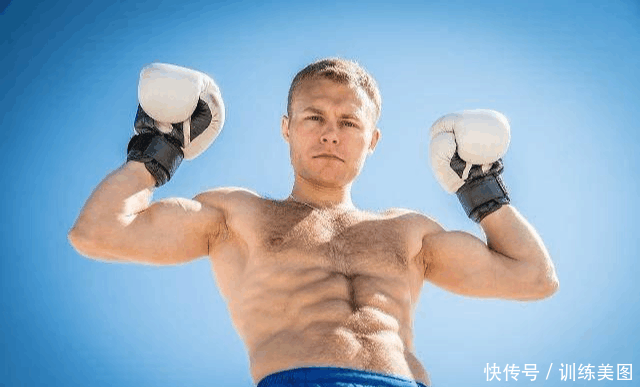 肌肉男, 夏天穿什么衣服不会显得土?