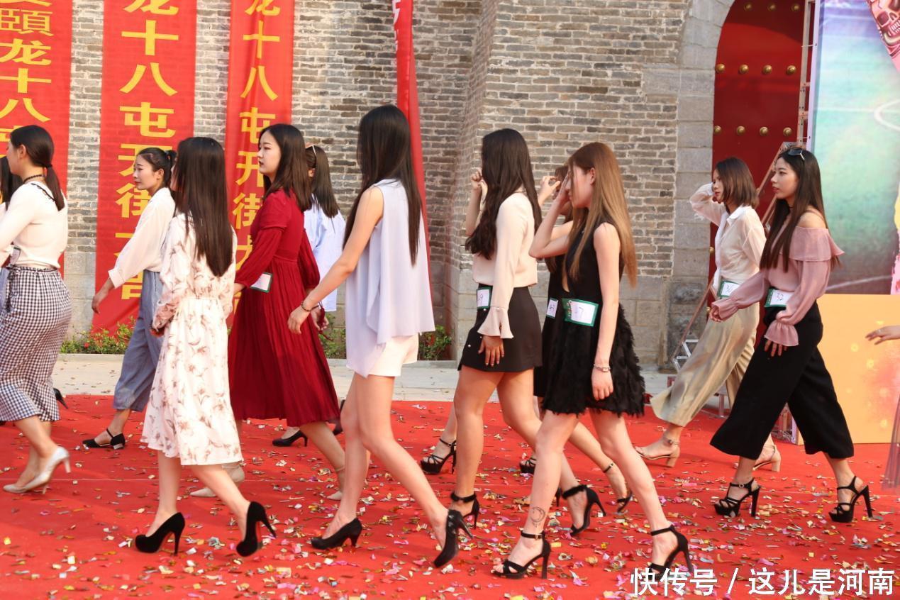 河南洛阳：在颐龙仙谷邂逅热辣美女！2018世界杯足球宝贝复赛圆满