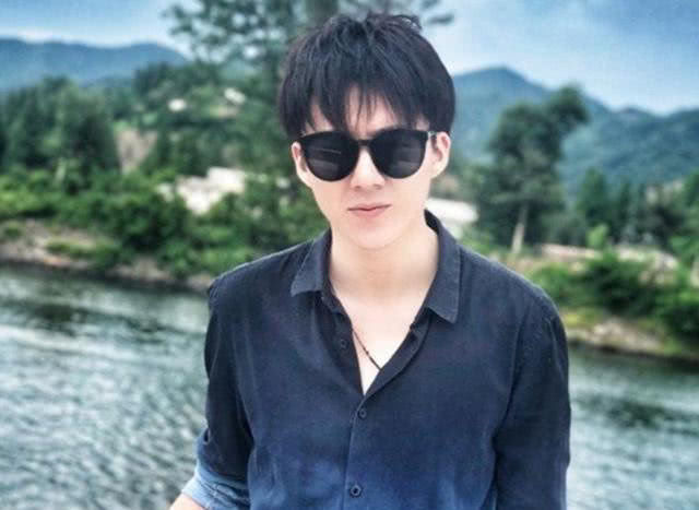 抖音一哥刘宇宁自曝喜欢这个当红女演员,网友