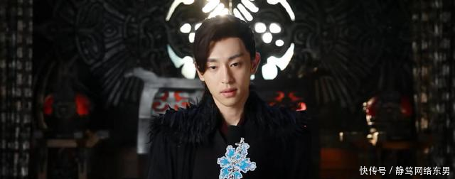 香蜜邓伦片场撩杨紫头发举动亲密,网友看完纷