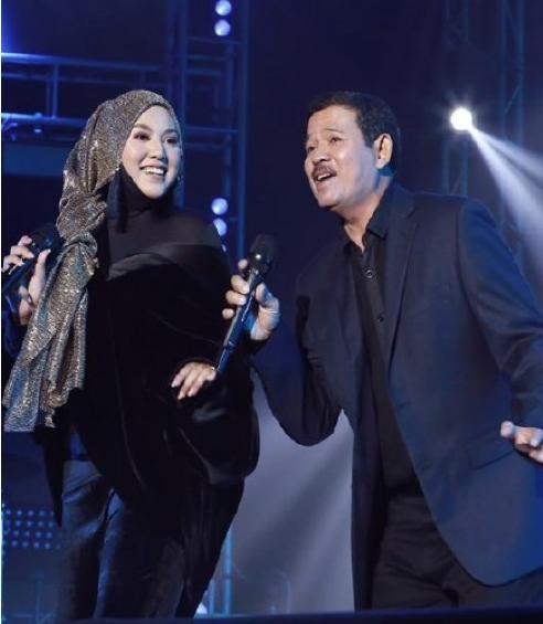十八年音乐梦缔造天籁音，茜拉北京个唱展现真自我