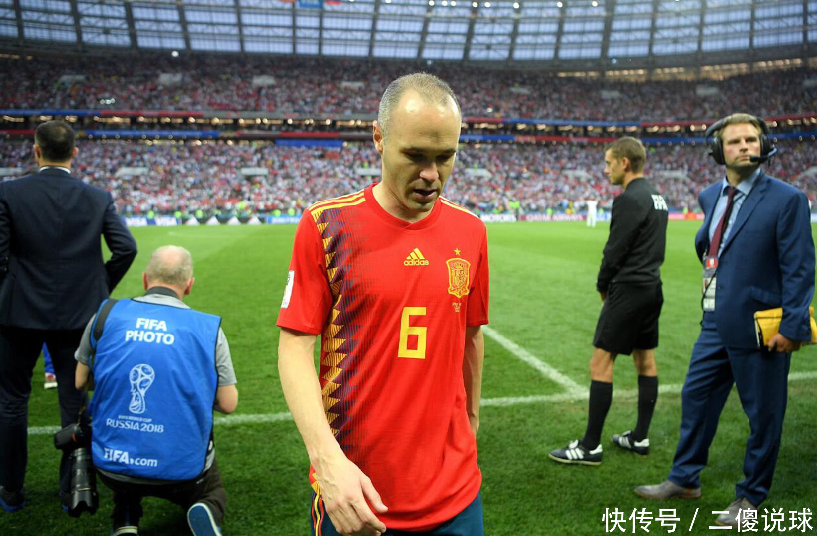 西班牙遭淘汰,皇马队长痛哭,世界杯输球这位猪