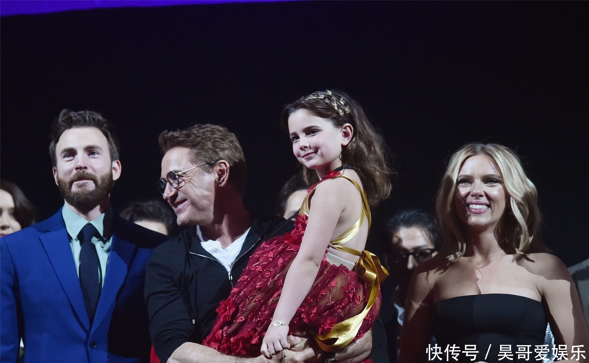 《复联4》演员最后一次大合影中,出现了很多许