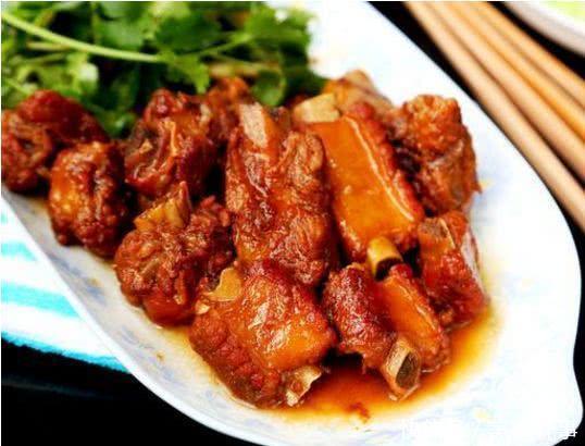 排骨v排骨:金针菇,香炒土豆块,红烧家宴美食菜谱的适合图片