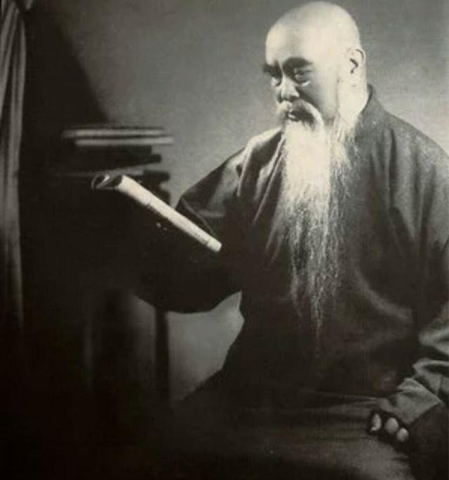 清朝一高官,有权势却没钱看病,3件遗物表明两