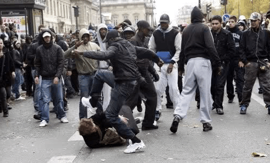 法国巴黎60%新生儿都是黑人,浪漫之都将成