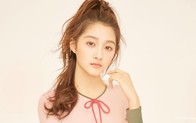 娱乐圈中90后女明星颜值排名,热巴上榜,看看有