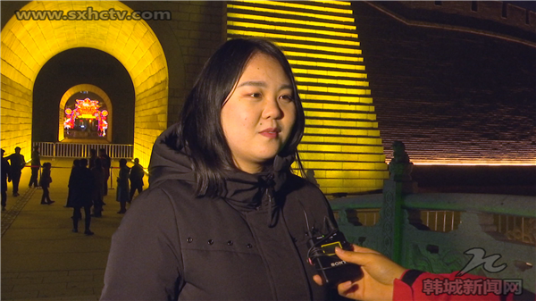 【我为灯光建一言】年味正浓时 游客赏灯鉴灯展