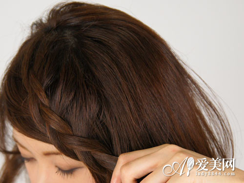 刘海编发教程图解DIY甜美范扎发_360问答