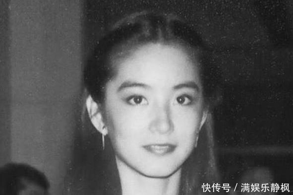 娱乐圈中属性的性感性感:baby黑白,李沁a属性,赵女照片衣女星图片